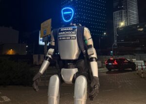 Edward Warchocki – robot influencer