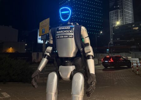 Kim jest Edward Warchocki? Robot influencer, o którym robi się coraz głośniej Edward Warchocki – robot influencer