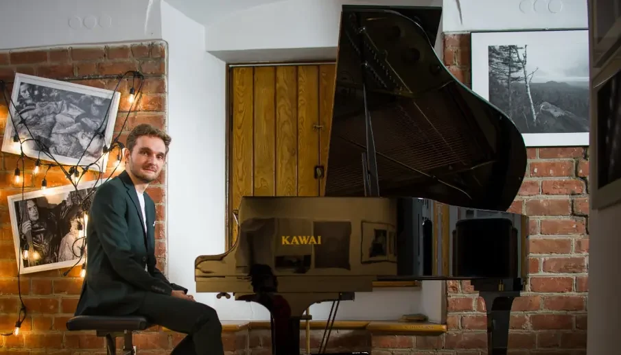 Nastrojowy wieczór z muzyką Chopina